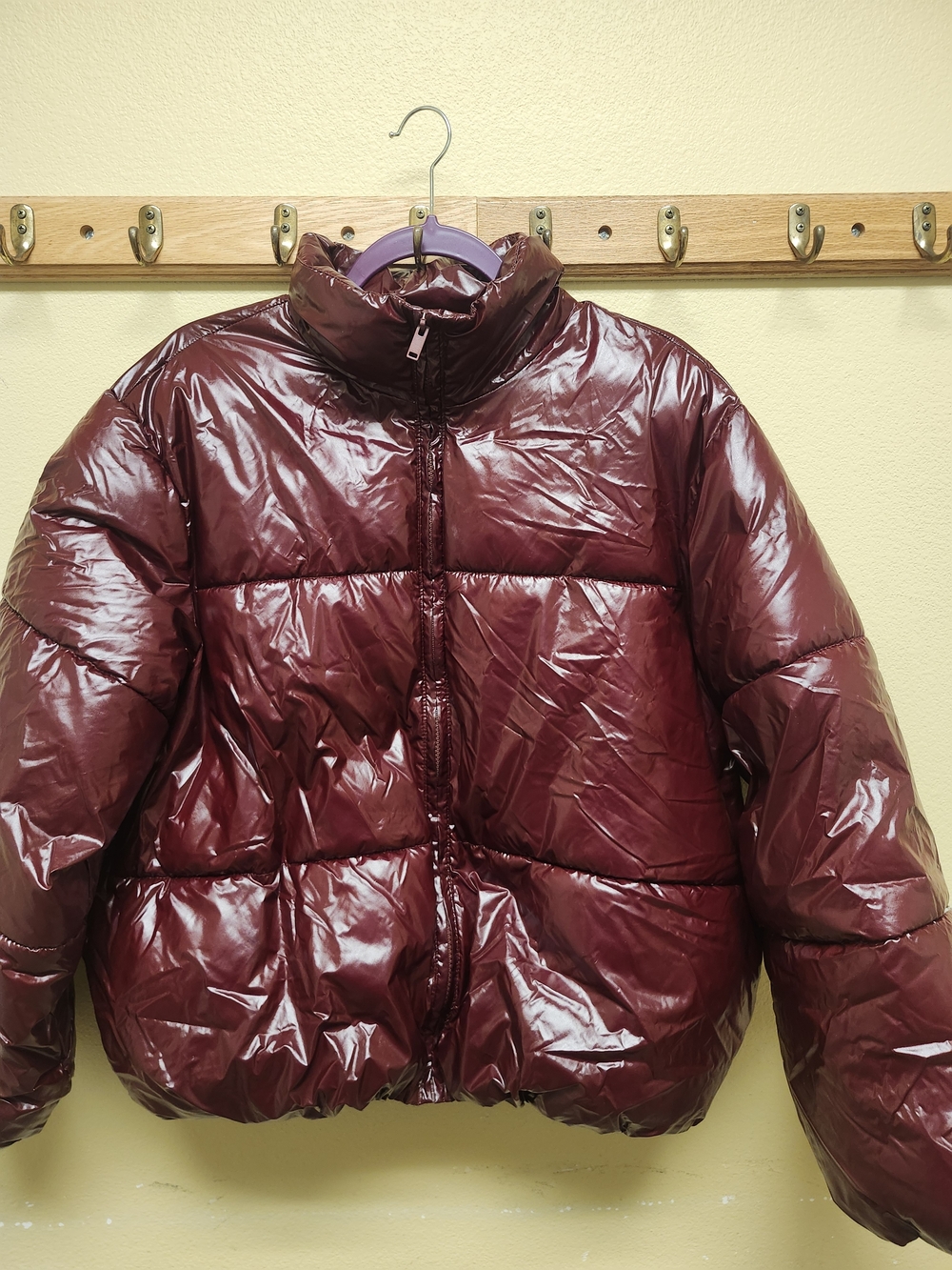 a new Women's Burgundy Puffer Jacket Size Medium Like New